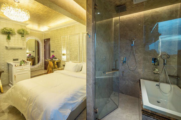 Room 77 of 285