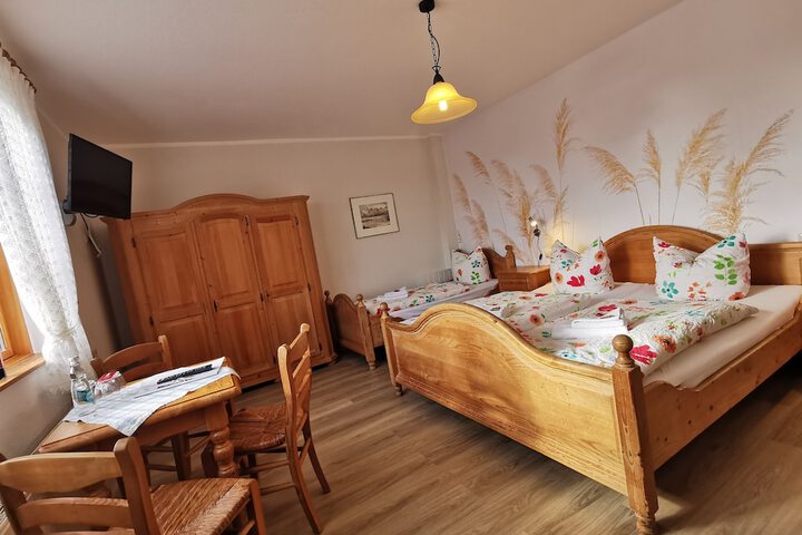 Room 10 of 60
