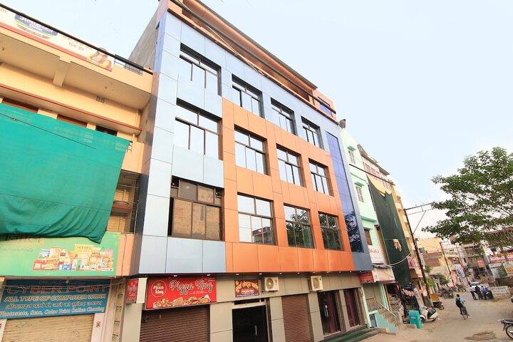 OYO 10969 Hotel US Residency