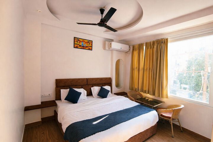 Room 40 of 76