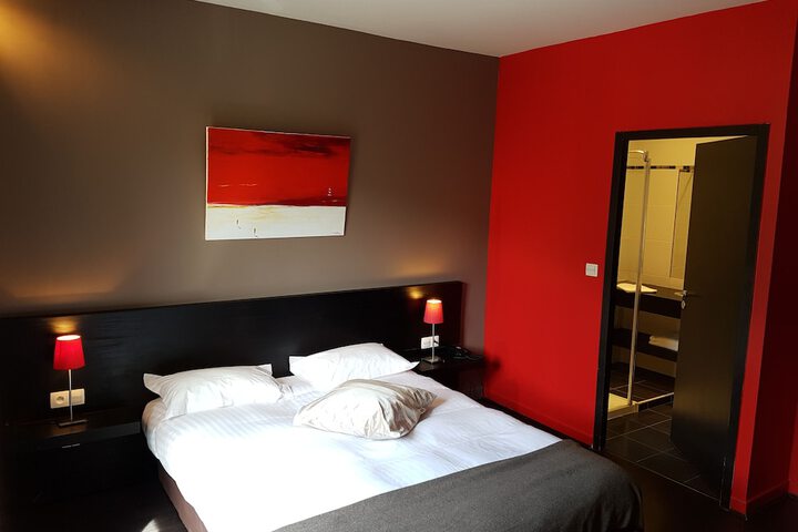 Room 6 of 52