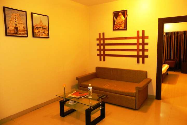 Room 10 of 31