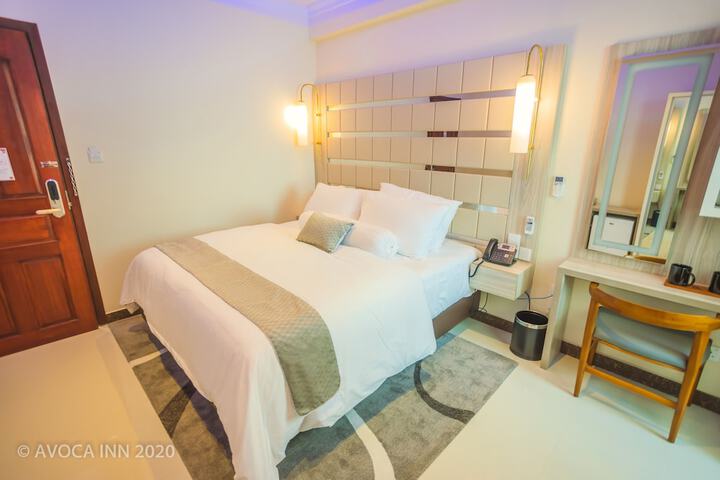 Room 9 of 47