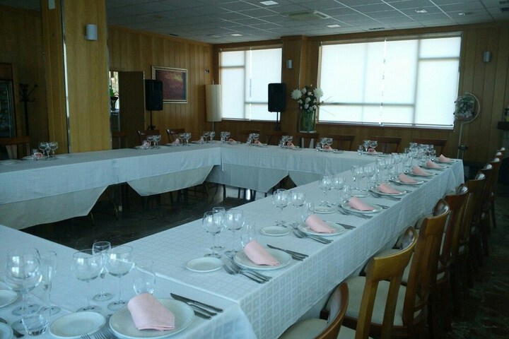 Dining 14 of 26