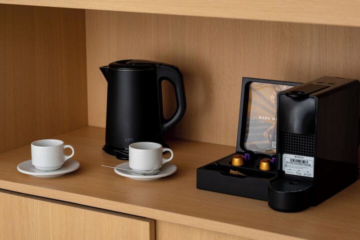Breakfast/Coffee Service 93 of 135