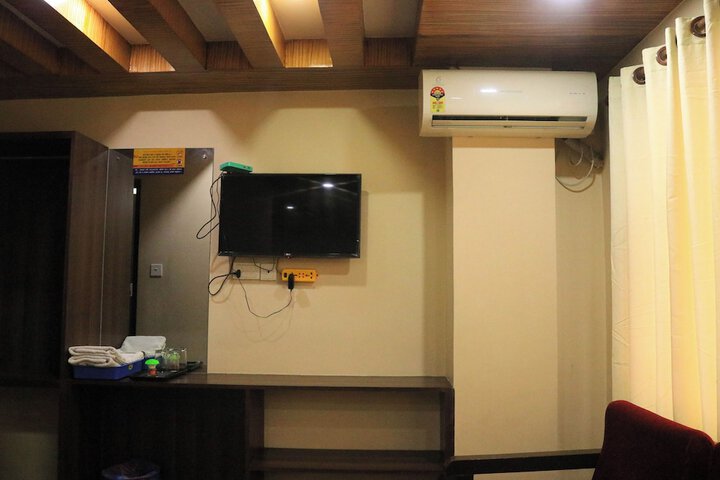 Room 7 of 15