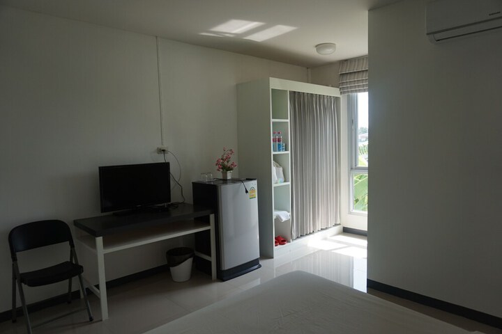 Room 19 of 51
