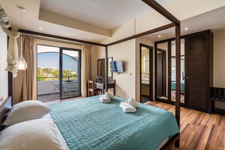 Room 10 of 60