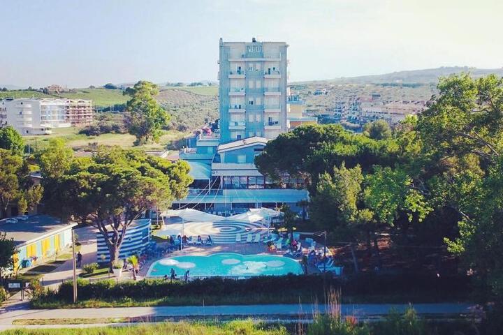 Hotel Perrozzi