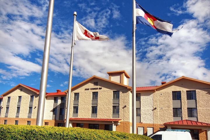AmericInn by Wyndham Denver Airport