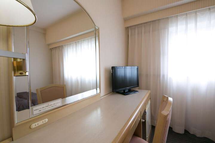 Room 18 of 55