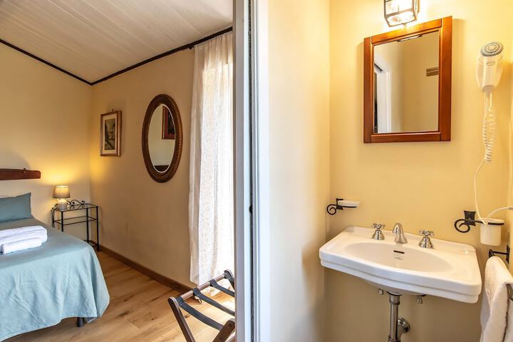 Room 54 of 121