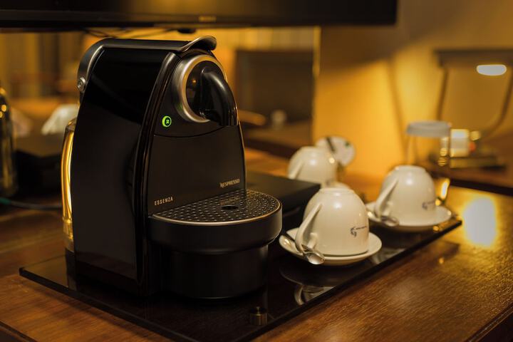 Breakfast/Coffee Service 25 of 104