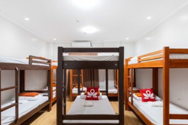 Room 43 of 50