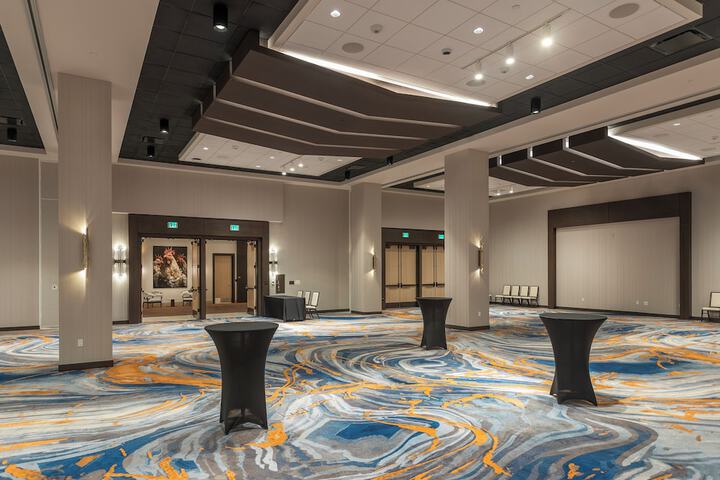 Ballroom/Hall 37 of 42