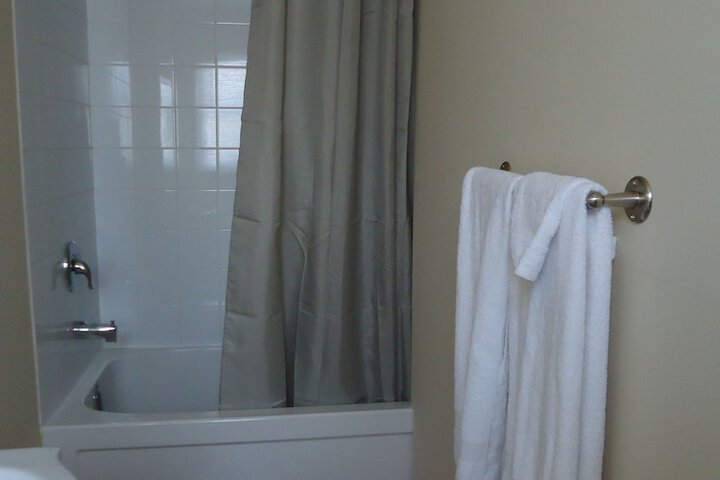 Room 14 of 34