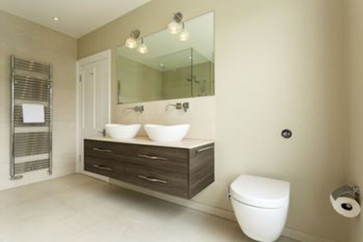 Room 4 of 37