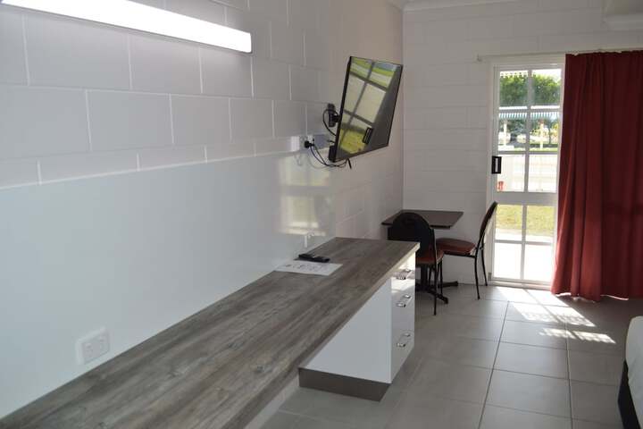 Room 3 of 88