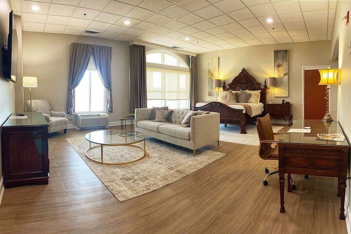Room 5 of 24