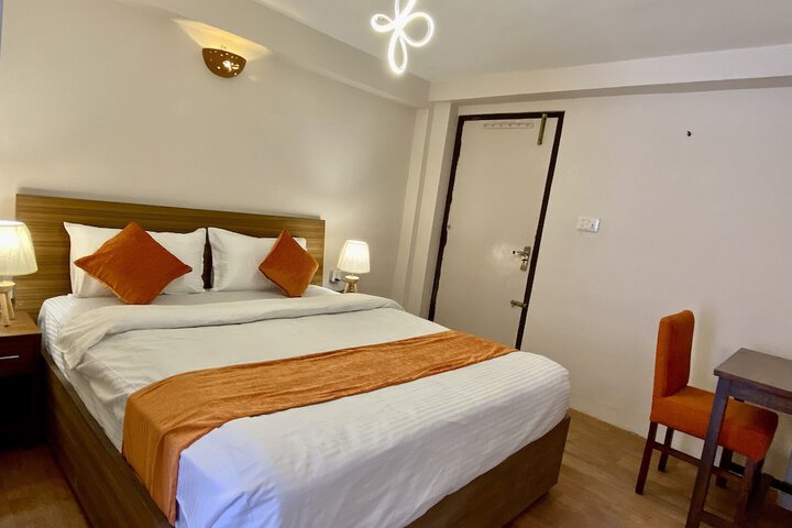Room 42 of 127