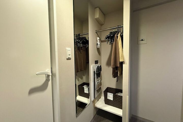 Room 19 of 126