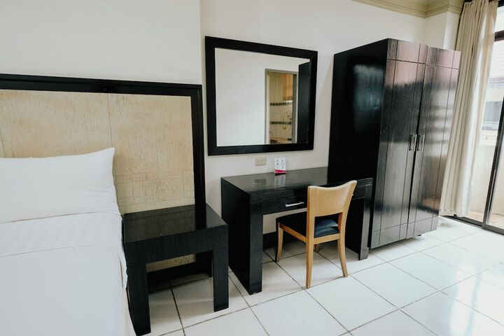Room 62 of 134