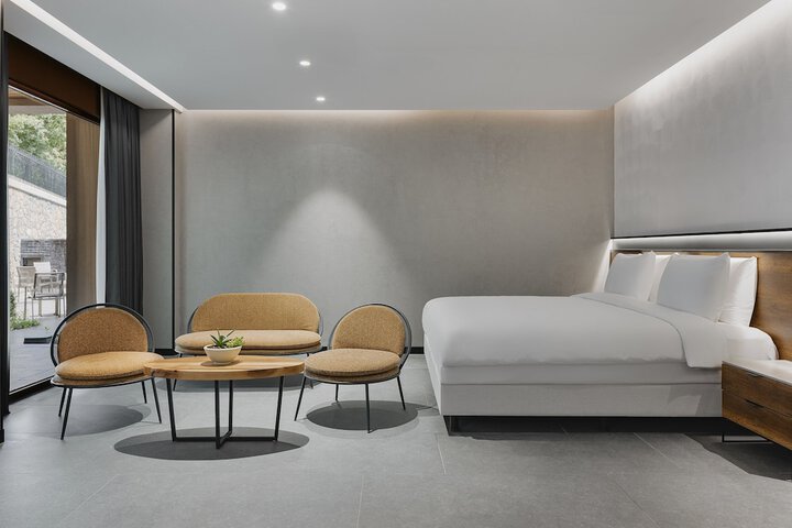 Room 21 of 89