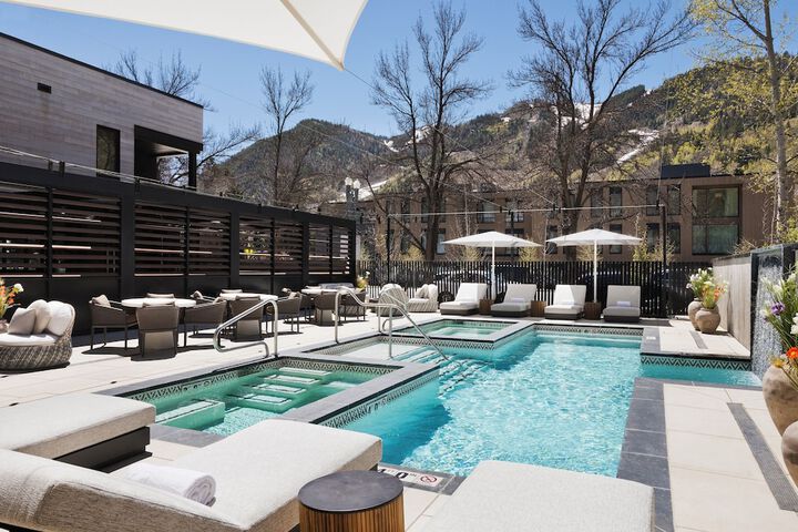 Pool image of White Elephant Aspen