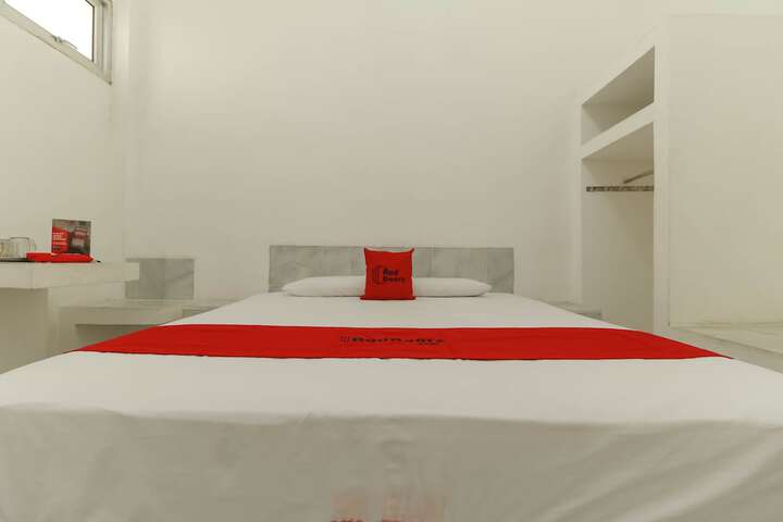 Room 4 of 6