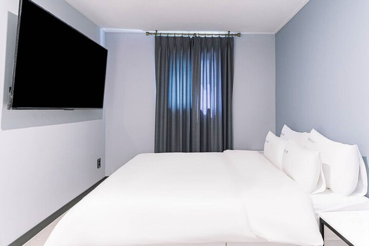 Room 34 of 78