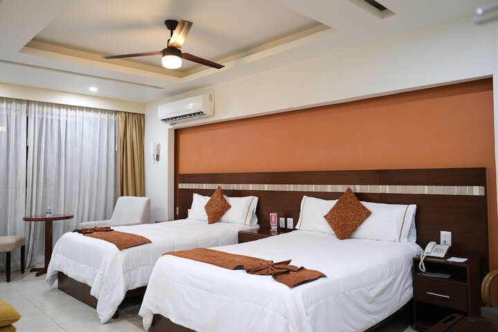 Room 6 of 36