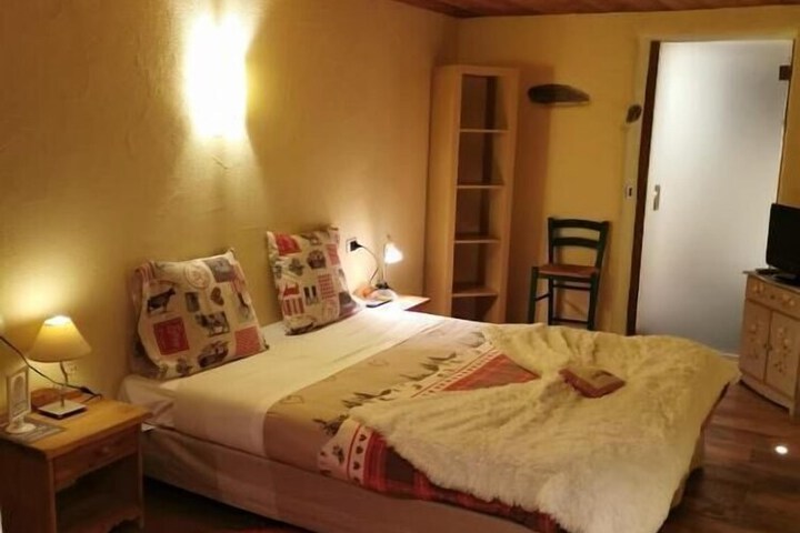 Room 16 of 37