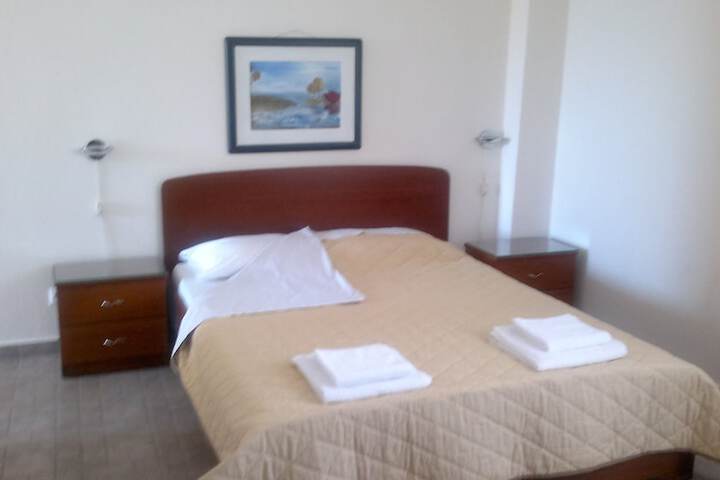 Room 2 of 58