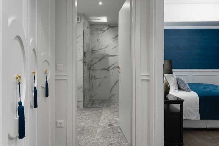 Room 47 of 63