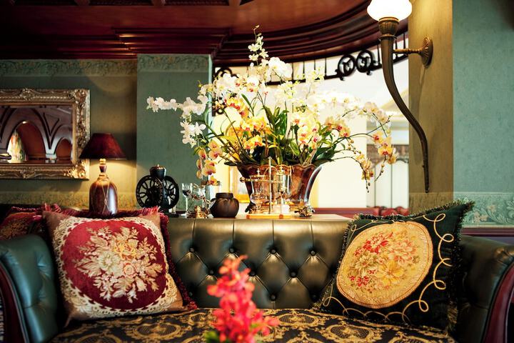 Hotel Lobby