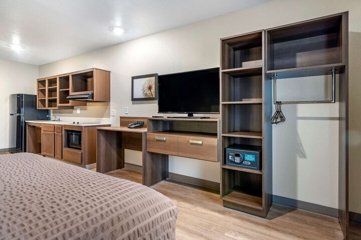 Room 9 of 27