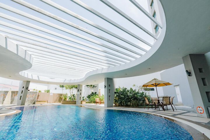 Pool 71 of 148
