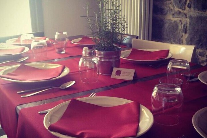 Dining 7 of 16