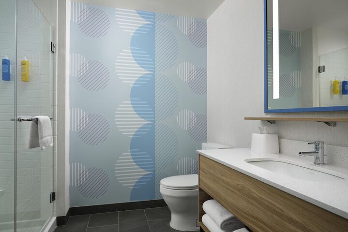 Room 14 of 25