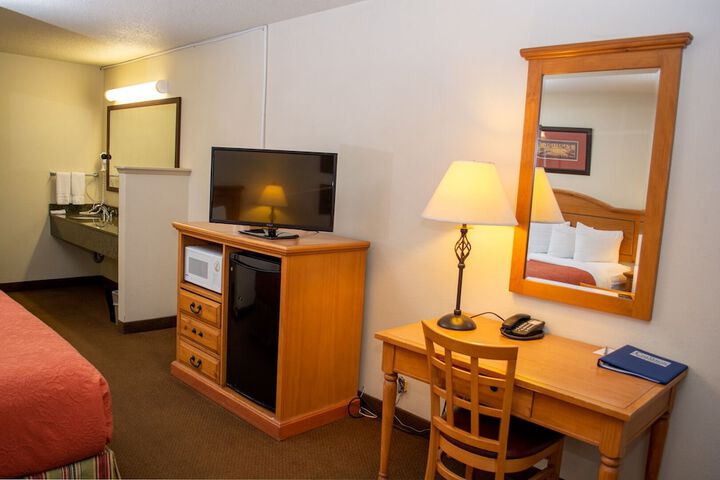Room 17 of 29