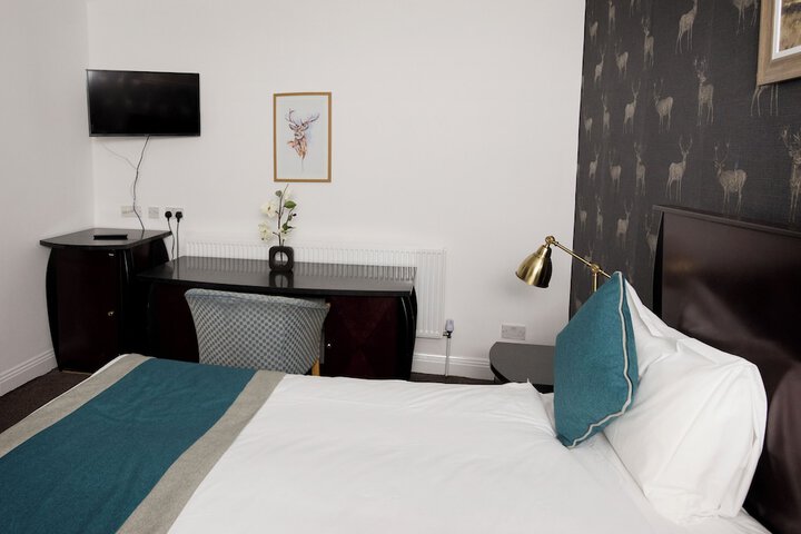 Room 5 of 42
