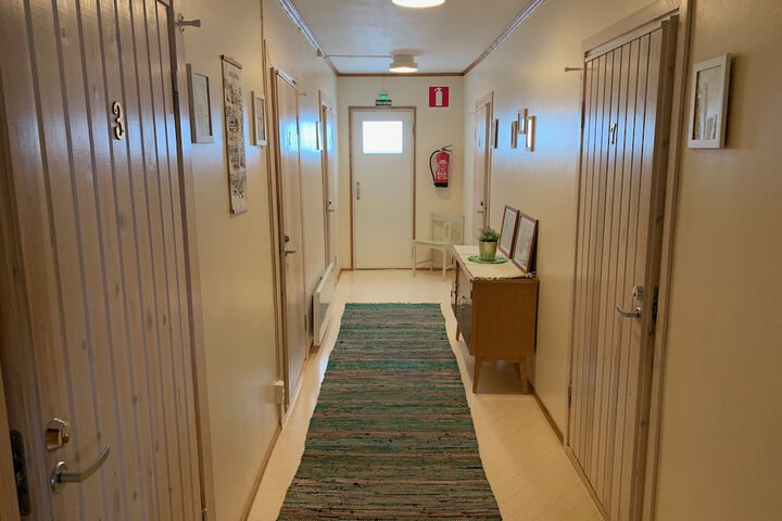 Room 52 of 123