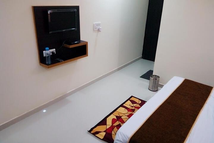 Room 3 of 5