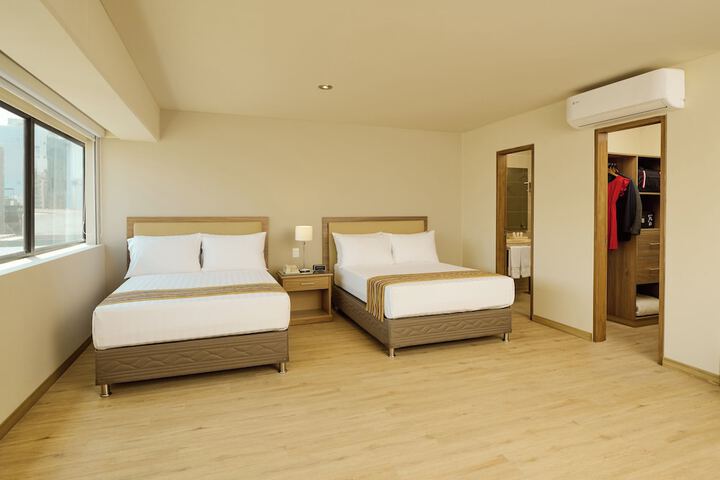 Room 6 of 36