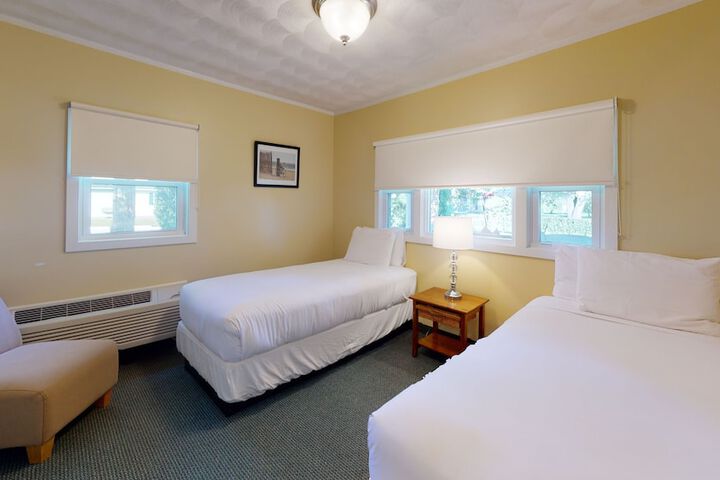 Room 37 of 85