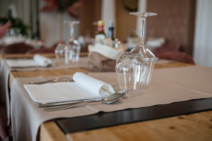 Dining 91 of 104