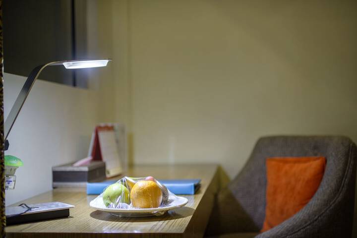 Room 25 of 58
