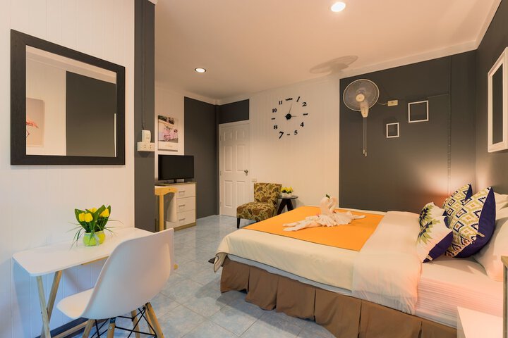 Room 5 of 30