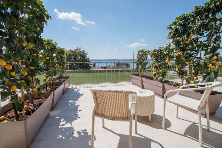 Terrace/Patio 49 of 112