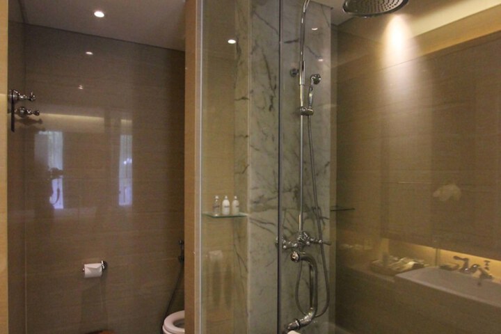 Room 20 of 46